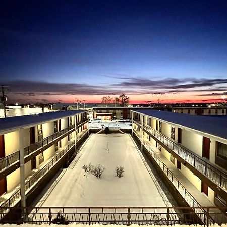 B'More Inn Motel ボルティモア エクステリア 写真